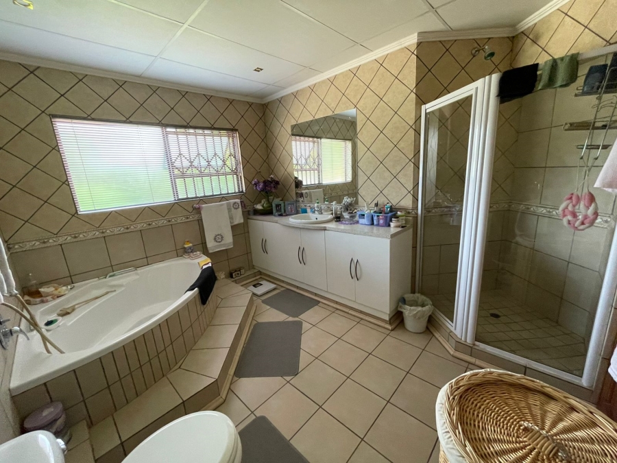 4 Bedroom Property for Sale in Christiana North West